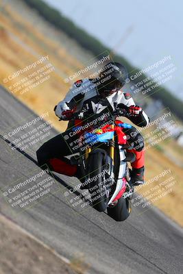 media/May-22-2023-Fastrack Riders (Mon) [[ae7626d9d8]]/Level 1/945am (Sweeper)/